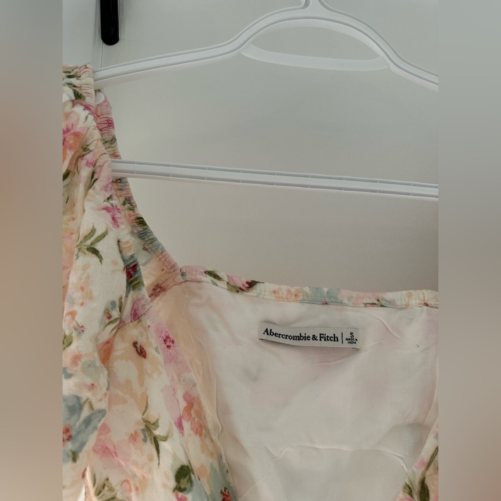Abercrombie & Fitch tie-front blouse